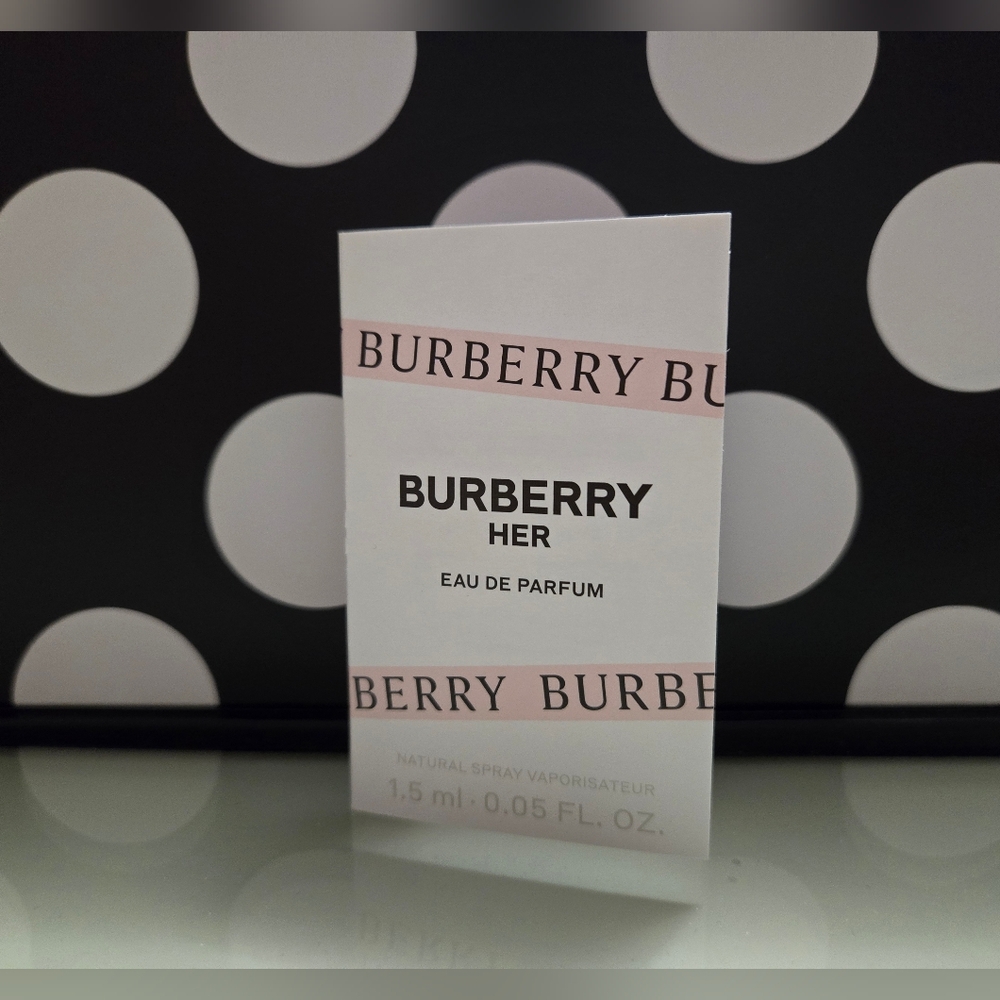 5/$25✨️Burberry Her edp Sample✨️